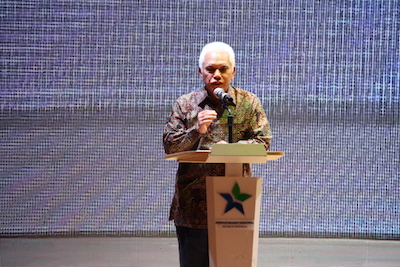 Dr. (HC) Ir. Muhammad Hatta Rajasa (Menteri Koordinator Bidang Perekonomian (2009-2014), Menteri Sekretaris Negara (2007-2009), Menteri Perhubungan (2004-2007), dan Menteri Negara Riset dan Teknologi (2001-2004))